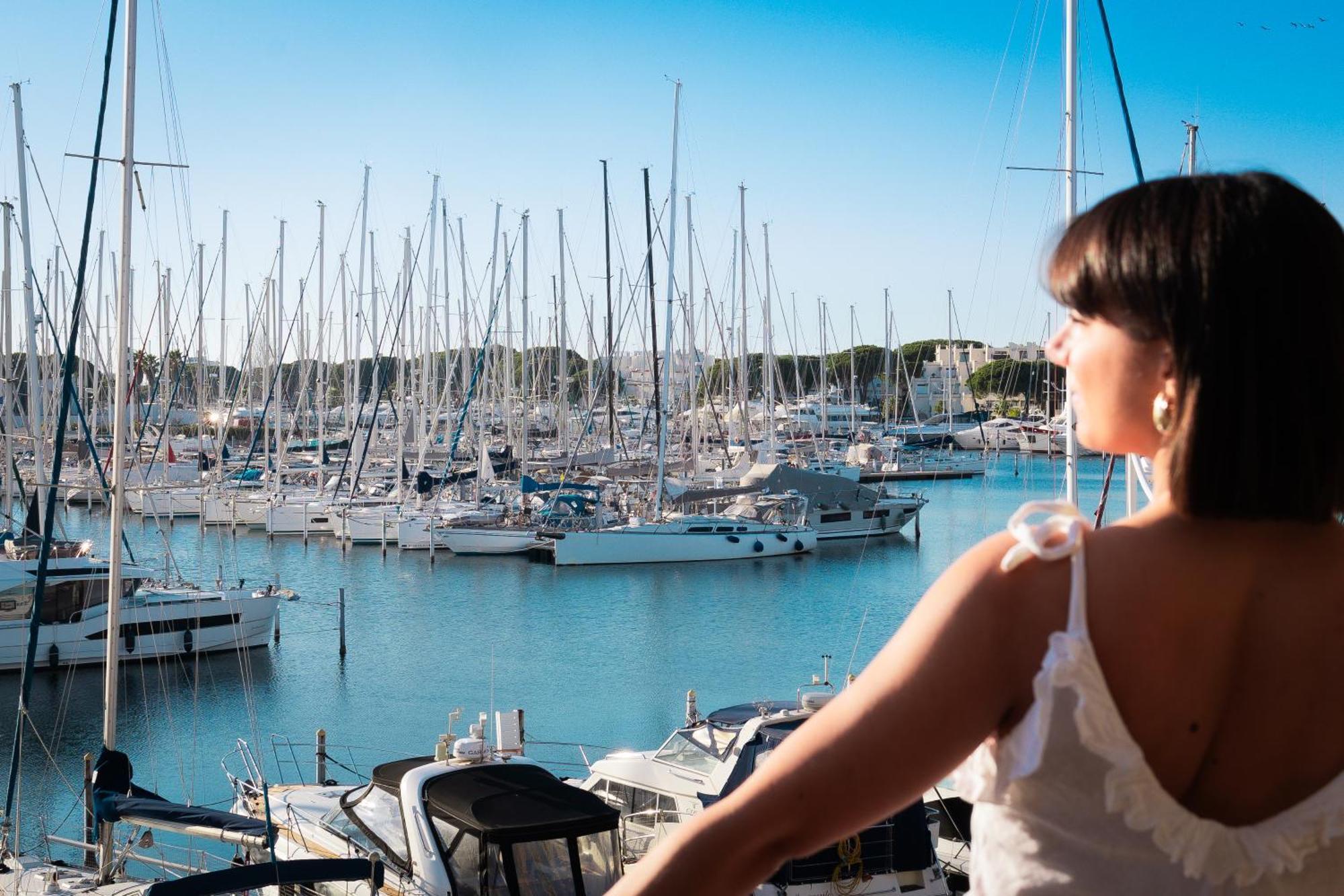 Dolce Vita sur le port - Port Camargue Le Grau-du-Roi Extérieur photo